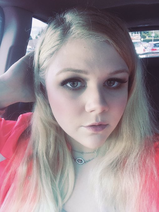 Just before I got my ass spanked raw last night 🤤 still stings! https://t.co/WpbQGlMXks