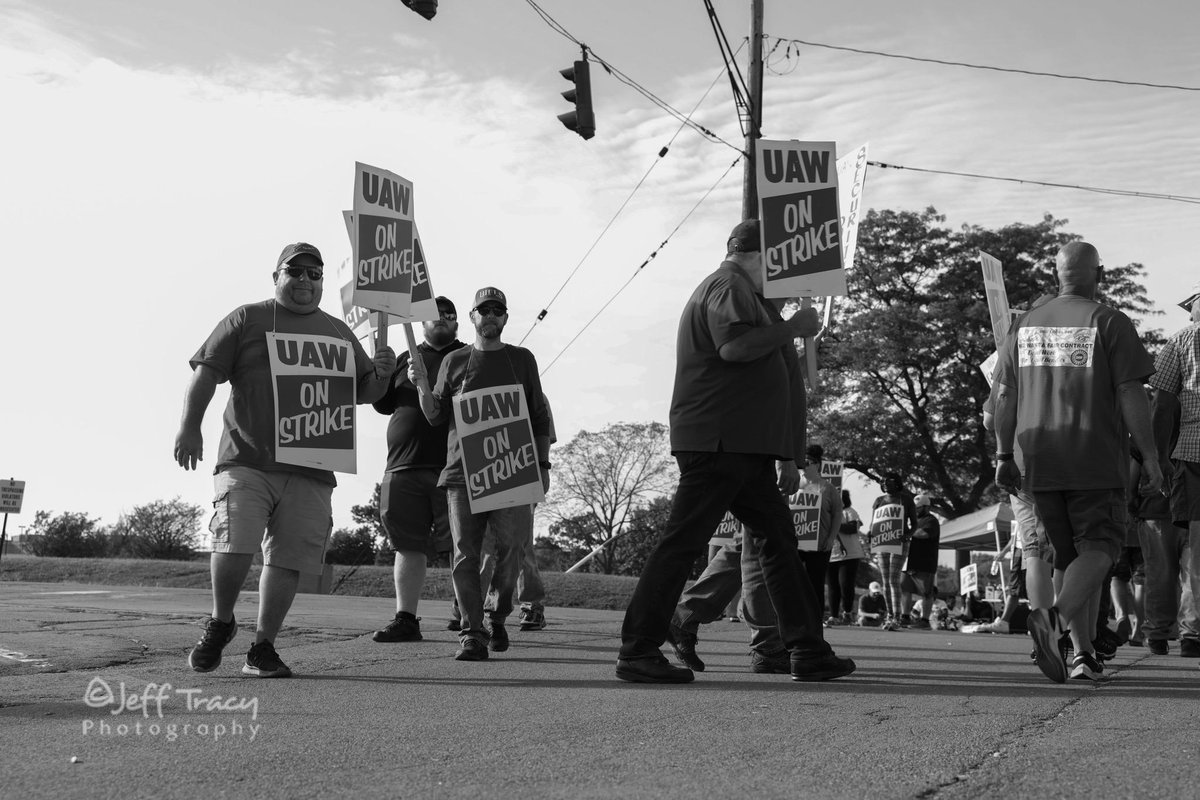 STA_Union's tweet image. Starpoint Teachers stand in solidarity with @UAW
 @nysut @NYSUTWNY #UAWStrike #UnionStrong