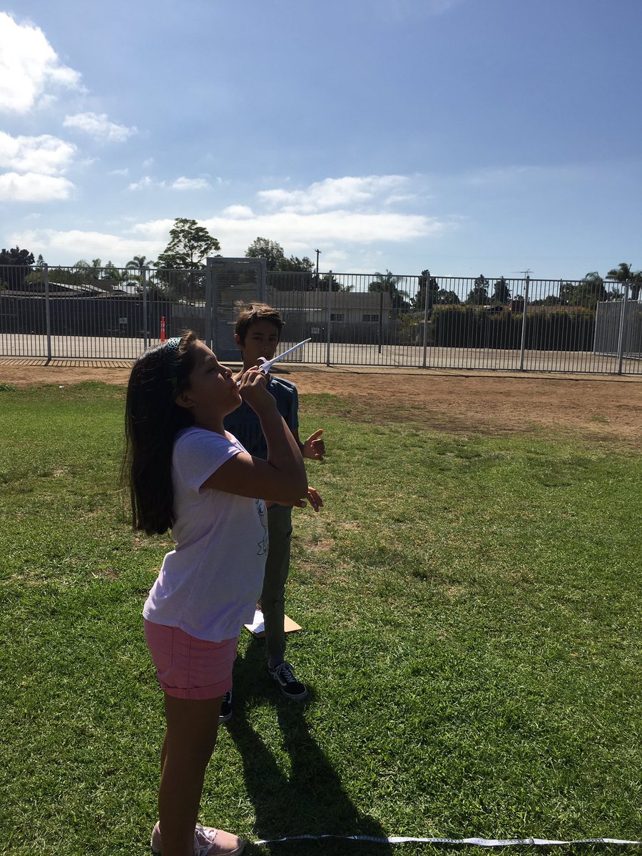 lisaclark5th's tweet photo. Why do our rockets fall to Earth?
Students using straw rockets to  test rocket nose cone sizes and gravity. @MagPrincipal #maglionpride https://t.co/aonLt8LqEJ