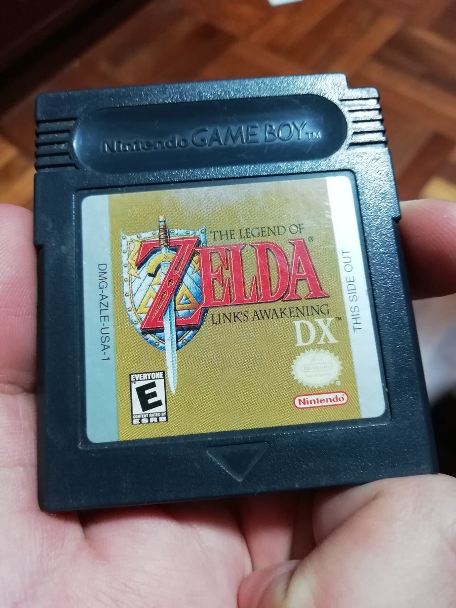 Dan_PsF's tweet photo. @IGN I still have my copy for the GameBoy 😅 https://t.co/05noXn0EX2