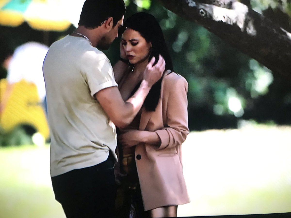 É o fim temporário de #Viclete 💔💔

#ADonadoPedaco