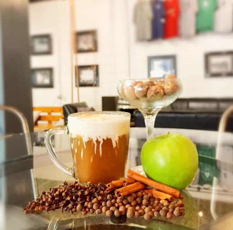DrinkTRDC's tweet image. We can stop thinking about jeans and hoodie weather.... butter rum, apple cider, brown sugar, allspice, clove, and nutmeg, with a vanilla cream float. Make your reservation on Yelp. #ohdang #fallcocktails