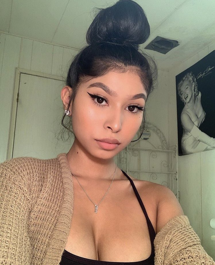 luvagoddess's tweet photo. someone send me a tribute i deserve it #findom #piggy #paypig #cashpig #paypal #domme #sub #tribute #sugarbaby #sugardaddyneeded https://t.co/N1rjovfC0m