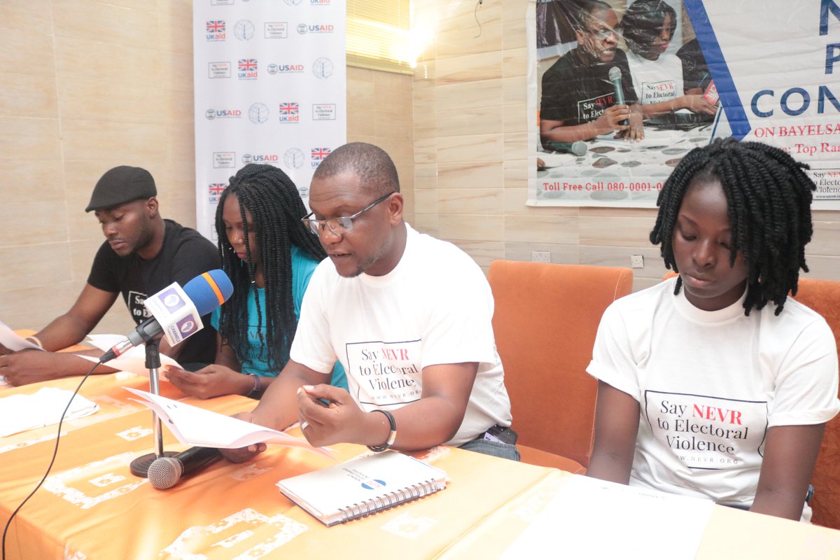 Kimpact_Global's tweet photo. @KDI_ng held a Pre-Election Press Conference to inform the Bayelsa populace of the key findings in the hotspot mapping research conducted in the state ahead of the governorship election. 
#NEVRBayelsa #BayelsaDecides #WeAreForPeace

@nevrng @IFESAfrica @USAID @UKaid @WFD_Nigeria https://t.co/2uztNLy0DY