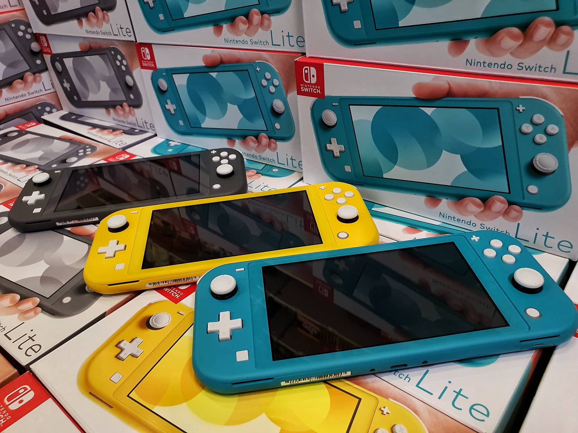 nintendo switch lite store