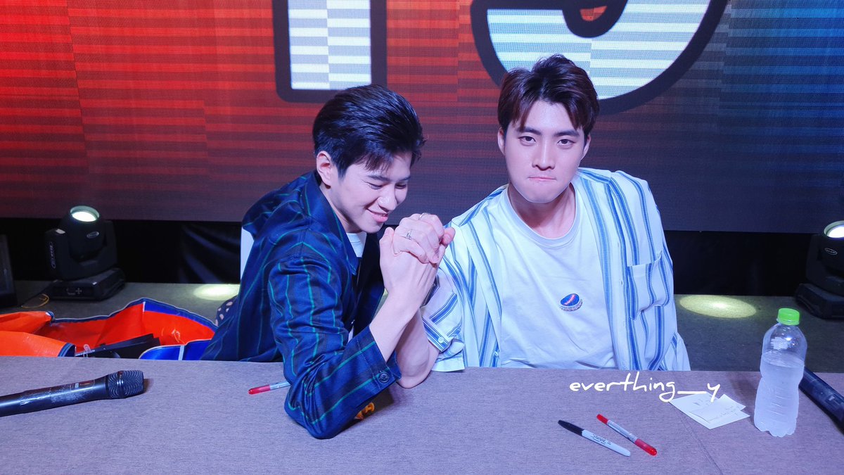 everthing_y's tweet photo. ขอรูปงัดข้อกันหน่อย ทำไมออกมาหวานๆยังงิ งงมากแม่ #MeanPlanfanmeetinginVietnam https://t.co/CcQt7nkK7v