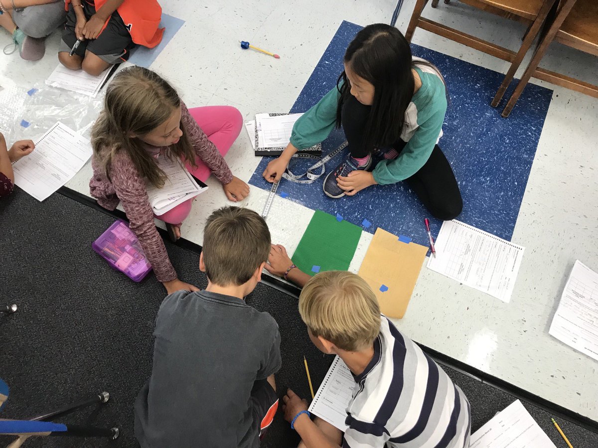 StephCampbellBV's tweet photo. Investigating friction with different textures. #Bulldogscientists https://t.co/EPUD6K2tjo