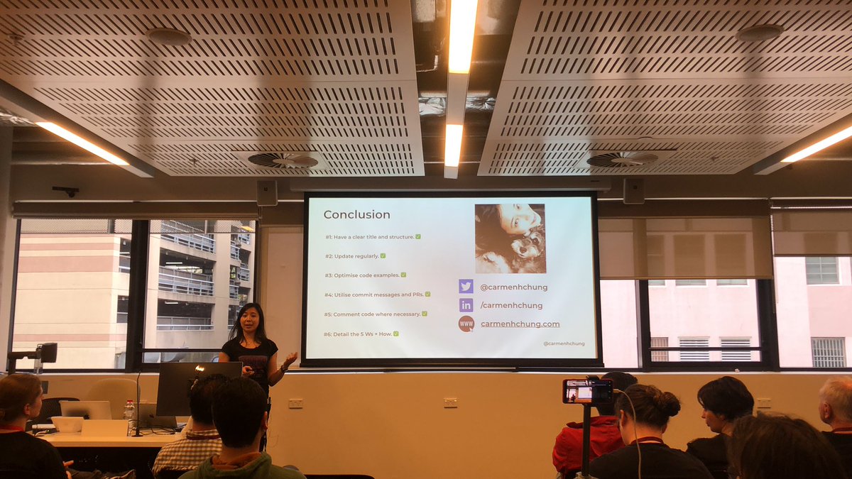 ClementKCheung's tweet photo. Awesome talk about documentation by @carmenhchung #dddsydney https://t.co/tApwi0v61V