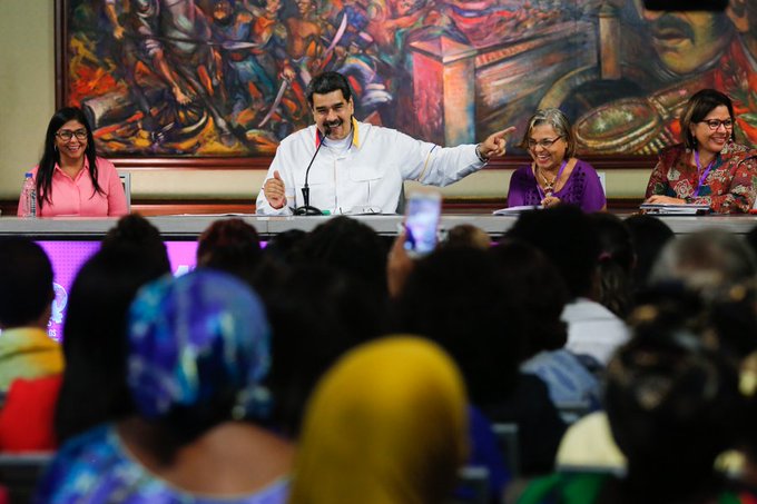 mippci_ven's tweet photo. #21Sep | 📢 ¡ETIQUETA DEL DÍA! ⏩ #MujeresDelMundoConVenezuela

El I Congreso Internacional de Mujeres “Por la Paz y la Solidaridad entre los Pueblos” invita a todas las fuerzas revolucionarias al debate, para reivindicar el rol de la mujer en la lucha de los pueblos https://t.co/PhNjboVDoT