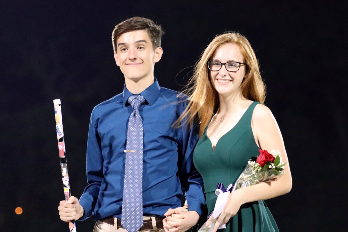 StDominicHS's tweet photo. Congratulations to our 2019 Homecoming Court! (3/3) #SDHSSpiritWeek https://t.co/Lbb7cygKxQ