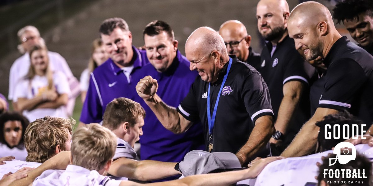 Goode_Photo's tweet photo. Week Five | FINAL

COLUMBIA CENTRAL 20
LINCOLN COUNTY 7

#TSSAA | #MaxPreps 

@LionsColumbiaFB | @CHSLionNation https://t.co/hTKQIouW3S