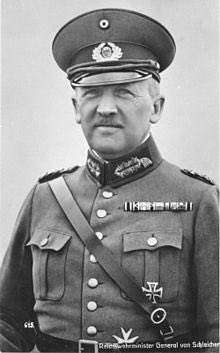 ヴァイマル共和国軍(ライヒスヴェーア) の将兵 帝国時代の面影のある