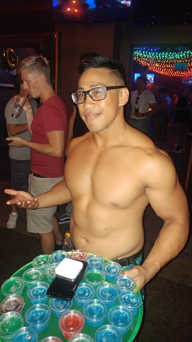 SgtSwiftStitch's tweet photo. @LoRCpodcast I didn't know @stephuhnoids had a go go boy doppelganger https://t.co/63d8Q5sDFf