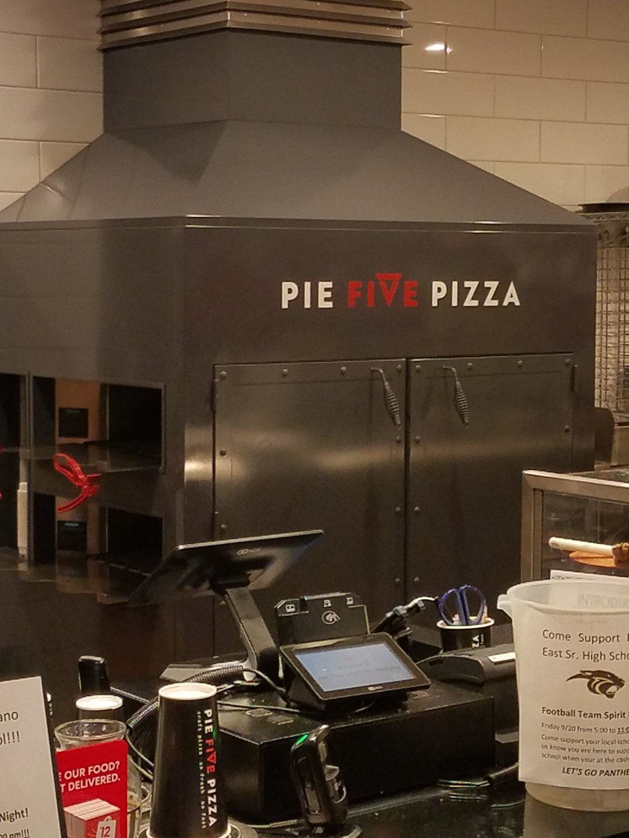 ArnoldNbbc's tweet photo. #pie5 is open till 11 and waiting for @PESHFootball1 https://t.co/JI0nUFtaZ8