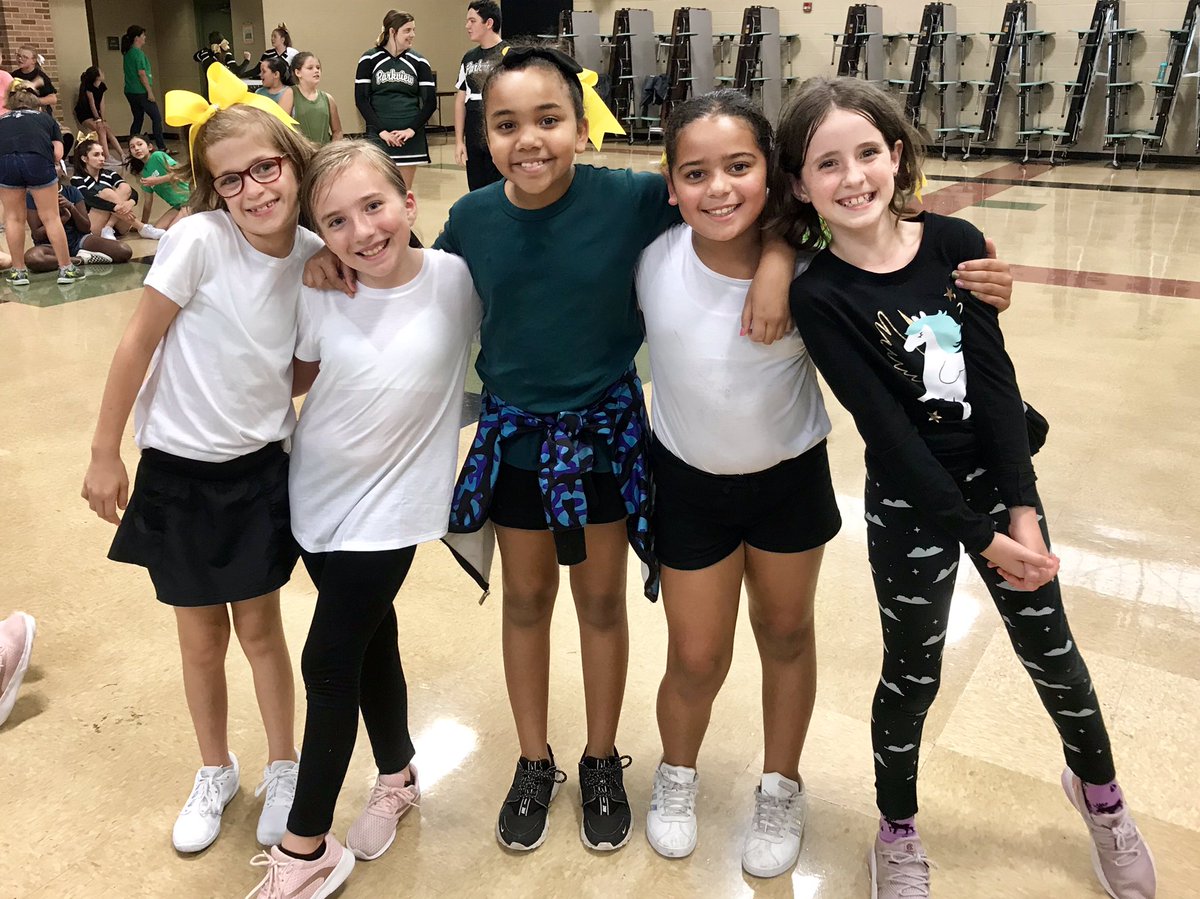 So great seeing Sherwood 4th grade’s Future Viking Cheerleaders!