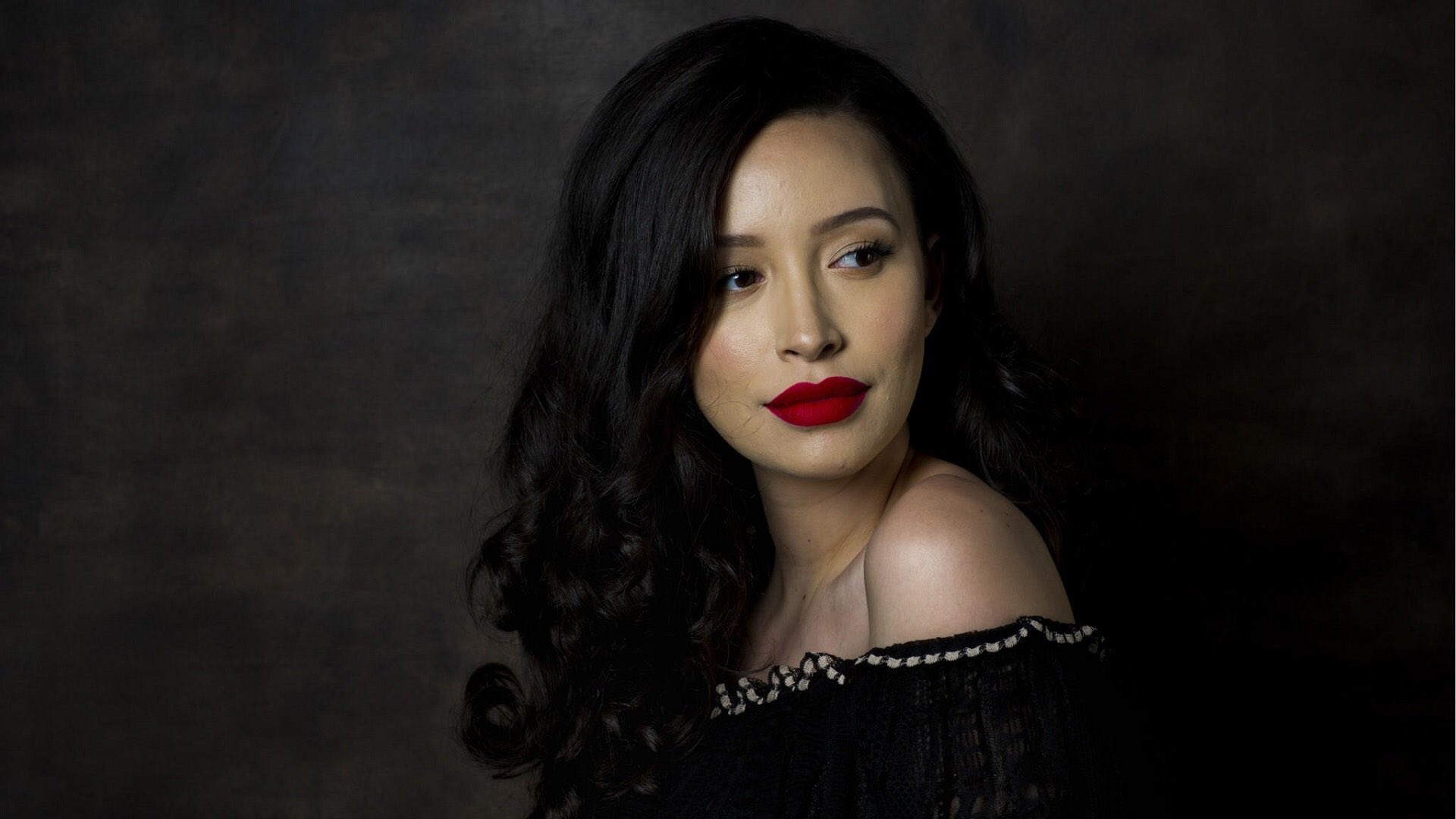 海外セレブの誕生日 V Twitter 9月21日 Happy Birthday Christian クリスチャン セラトス Christianserratos 1990年生まれの29歳 代表作 ウォーキング デッド の ロジータ エスピノーサ役 トワイライト シリーズの アンジェラ