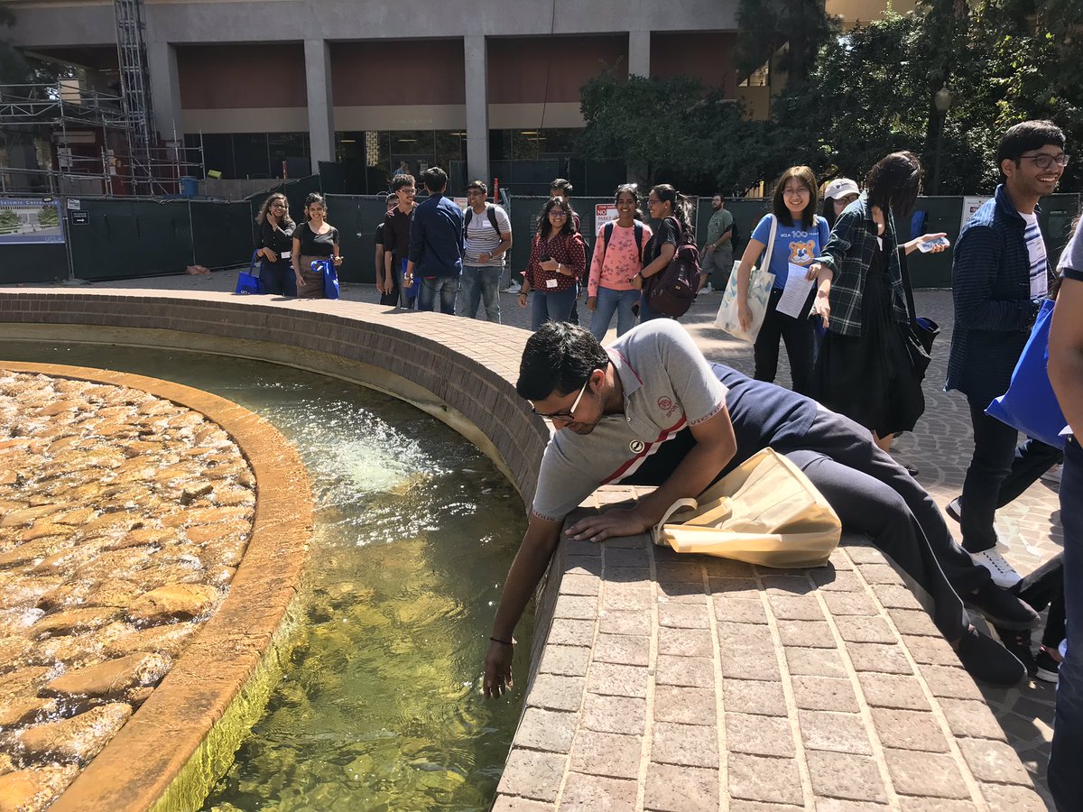 BeverlyYanuaria's tweet photo. Fantastic tours today with #GSOUCLA! Everyone was so excited to be a new Bruin! #welcomebruins! https://t.co/rwyzYdkyfB