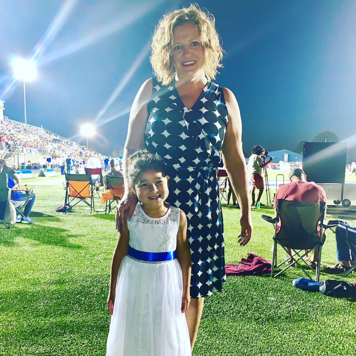 autobryan's tweet photo. Such a fun Homecoming Night! Love #teamobryan and our #boysimblue (and my sweet Ava too!) https://t.co/MlFUaMUXun