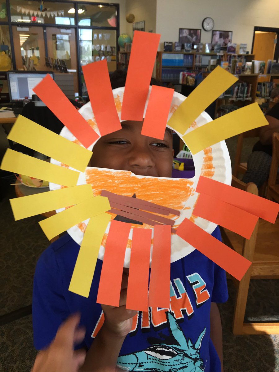 library_sut's tweet photo. Fridays are the best days in the Library!! Today the jungle was alive with LIONS!!!#itsajungleoutthere #wildaboutbooks @cathyroo2 @sutscotties https://t.co/6uzp74KHO4