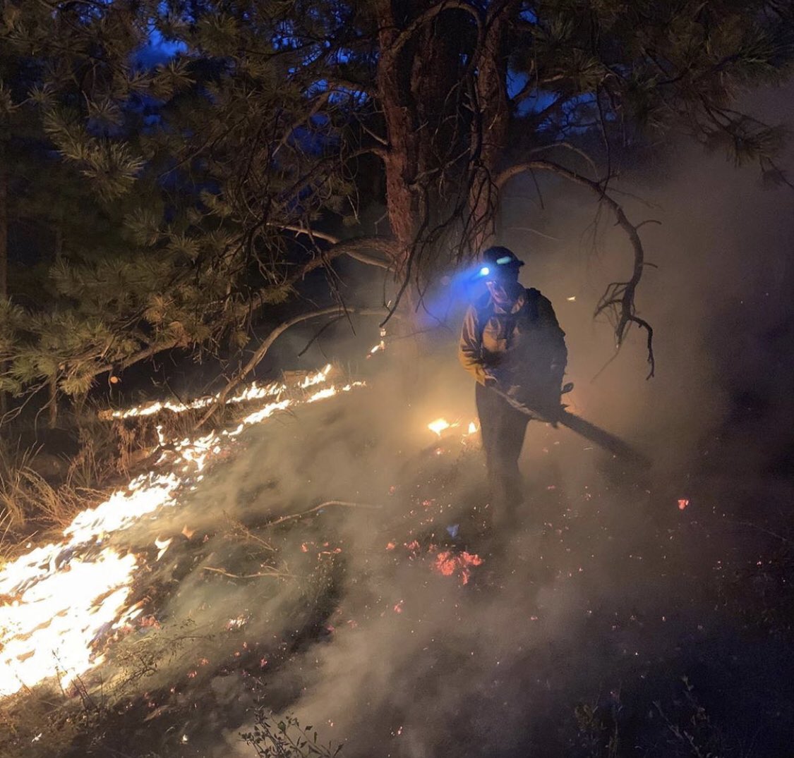 IAFF1309's tweet photo. @iaff1309 and @westmetrofire Wildland Team Members are gearing up for a long night on the #BaldMountainFire.
#wildlandfirefighter #wildlandfire #wildlandfirefighters #iaff1309 #iaff #iafflocal1309 #local1309 #l1309 #fireman #firefighter #firefighting #fire https://t.co/YNNdqRmnOp