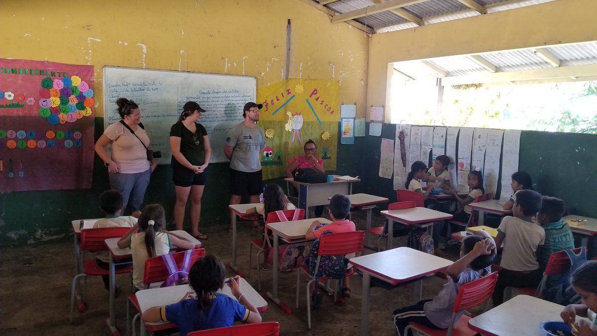MarkPoesch's tweet photo. Today we went to schools to describe some of great work of #TrackingChange. This was a grade 1 to 3 class in a remote village in the Amazon basin, but we still could talk about our common interests! Very moving to be there! @bparlee https://t.co/JtcryE6CXs