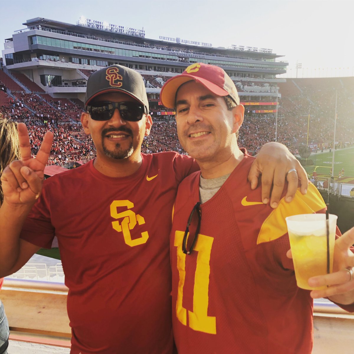 HedaAlcala's tweet photo. #uscselfie https://t.co/9gFLv2MZBY