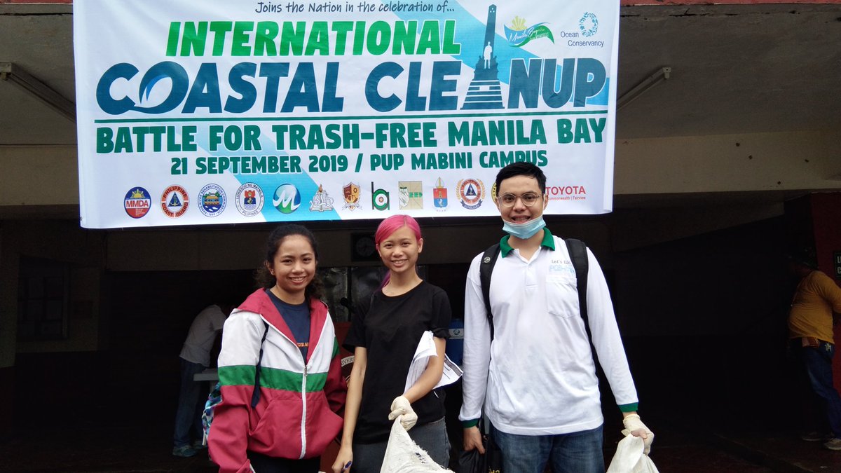 @UPGreenLeague volunteers at the PUP Sta. Mesa during the International Coastal Cleanup #ICCPH2019