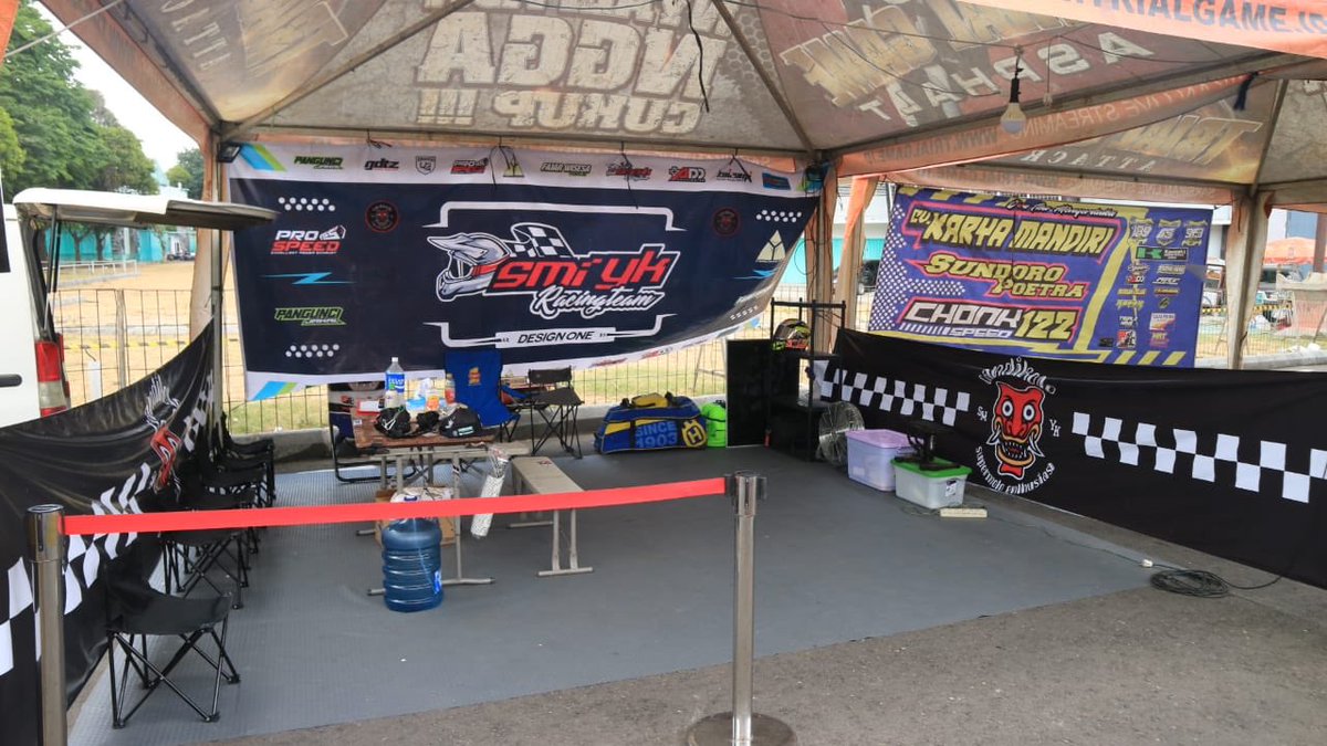 our paddock this morning <a href="/SMI_JOGJA/">Supermoto Yogyakarta</a> <a href="/candikolo_equal/">candikolo</a> <a href="/TrialGameID/">TrialGame ID</a> #trialgameasphaltindonesia2019