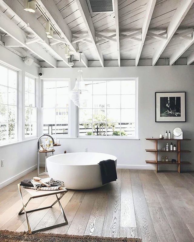 muserealty's tweet photo. Hello weekend. 🛁 #fridayfeeling #loftspo⠀⠀⠀⠀⠀⠀⠀⠀⠀
⠀⠀⠀⠀⠀⠀⠀⠀⠀
📸: Anne Sage via My Domaine https://t.co/mDhUiExjYs https://t.co/TMBJUfGhiA