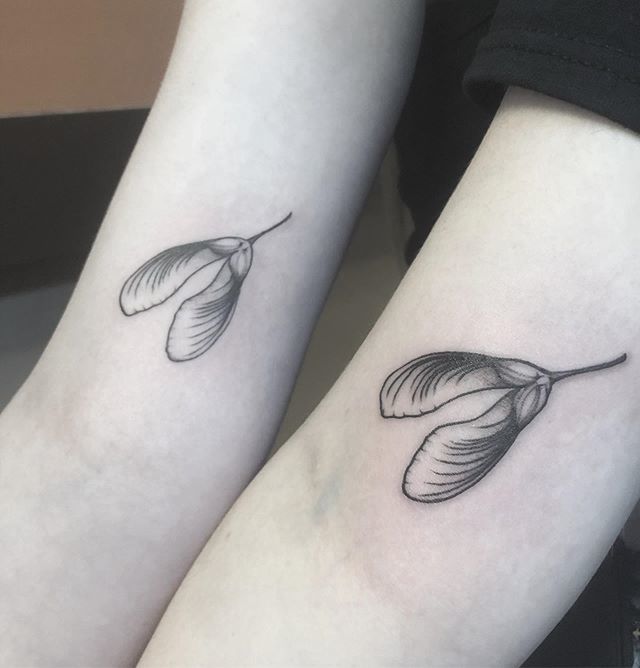 rcnj_tattoos's tweet image. Maple seed thingys for @_maggie.g_ and @megan_gro ! Thanks again ! #matchingtattoos #sistertattoos #mapleseeds #vegantattoo #vegantattooartist  #tattoodesign #tattooaddict #tattooartist #spotswoodnj #moderntimestattoo #newjerseytattoo #newbrunswicktattoo… ift.tt/2AAJfUN