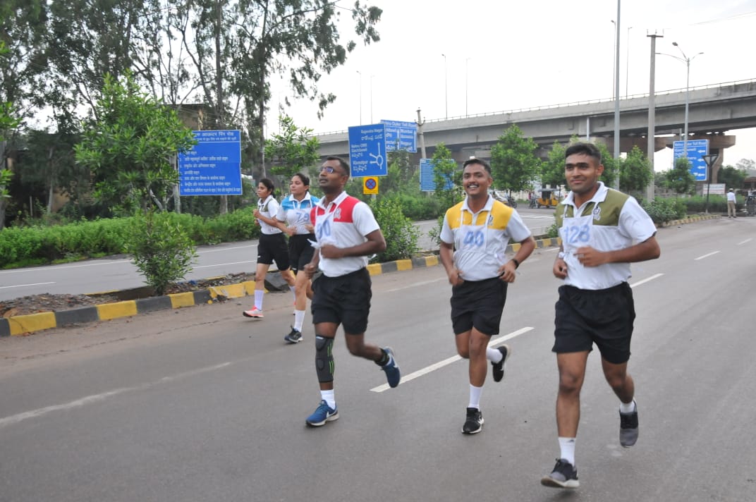 129 probationers of 71RR including 30 lady probationers and 14 foreign officer trainees participated in the 16km cross country running. 

All the probationers completed successfully. 

Congratulations to all of them.