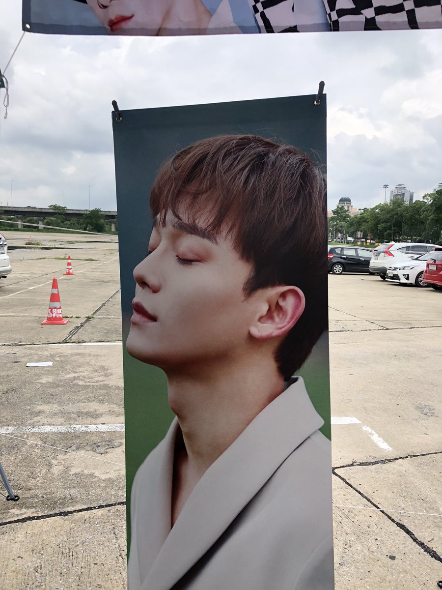 니니— tweet media