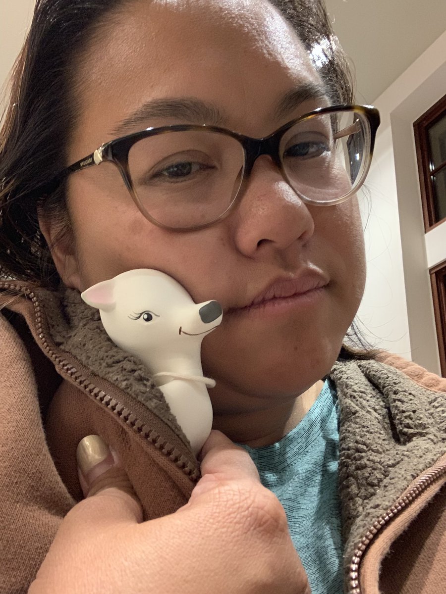 MacKidSantaAna's tweet photo. Night Night with my Lela. @LassigUSA #MKmeetup #mklassig #ad #lovemymkswag https://t.co/VxKnUvtinr