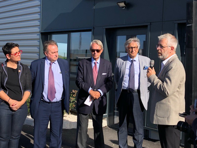 Inauguration hier en présence de #PhilippeMarini et de #BernardHellal des locaux de l’#entreprise ⁦<a href="/BATIFIX/">BATIFIX</a>⁩ venue de #SeineetMarne s’installer dans l’#Oise dans un bâtiment d’#Isariennedimmobilierdentreprises . ⁦@ccioise⁩ ⁦<a href="/BHellal/">Bernard HELLAL</a>⁩