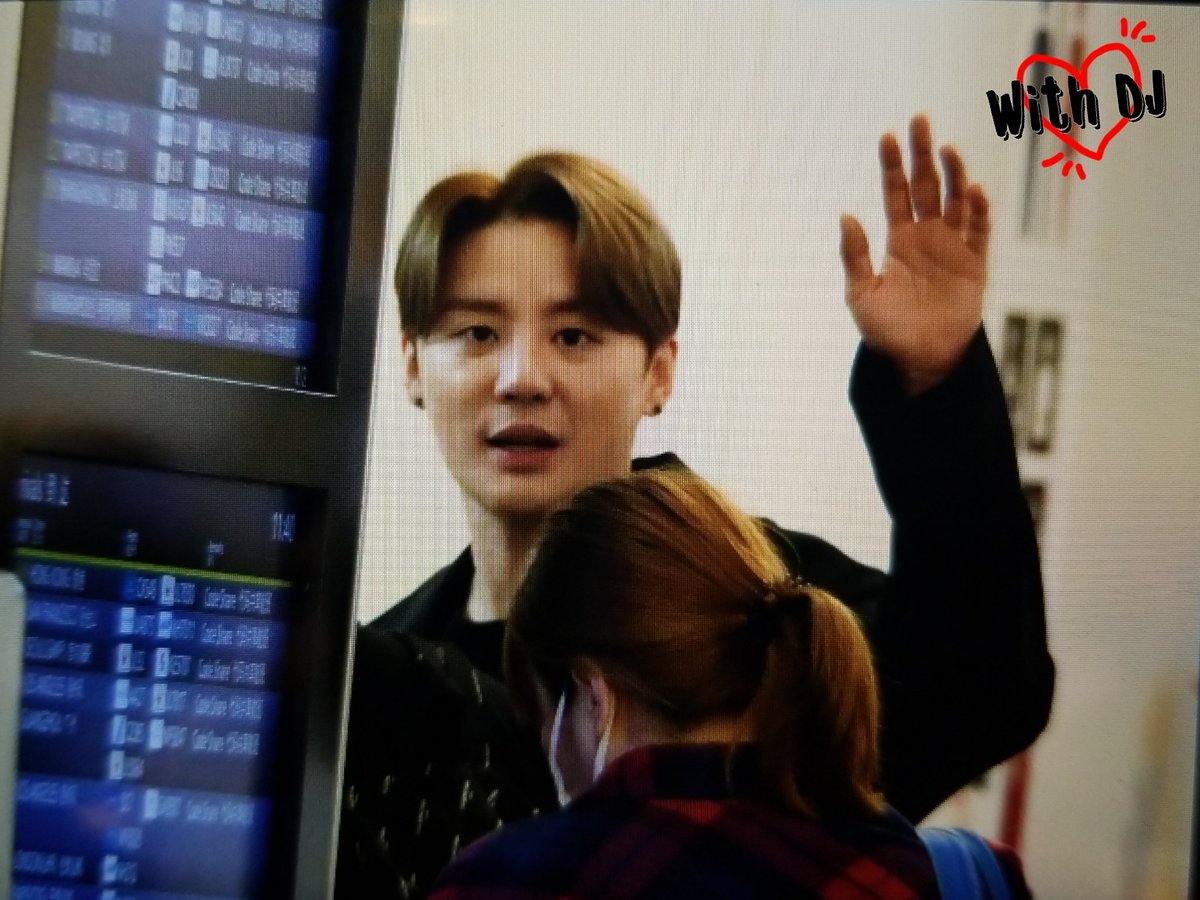 cm_withdj's tweet photo. 190921 HND 입국 프리뷰
팬미팅 화이팅💪
#김준수 #ジュンス #시아준수 #junsu https://t.co/Xcvb4M36hD