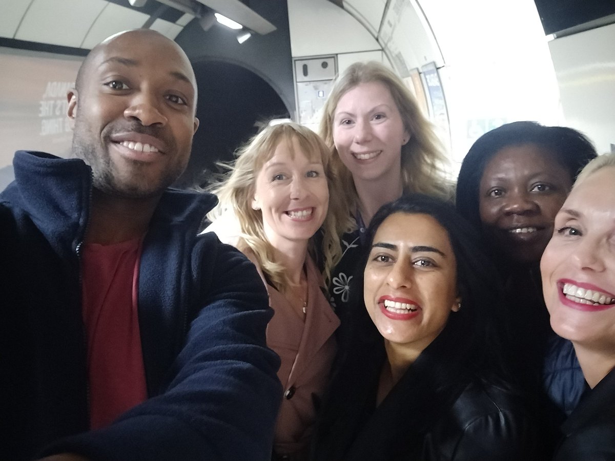 vanitaatPA's tweet photo. When you bump into your managers on route to Dragon Dens.... @pa_housing https://t.co/EuMVnabERP