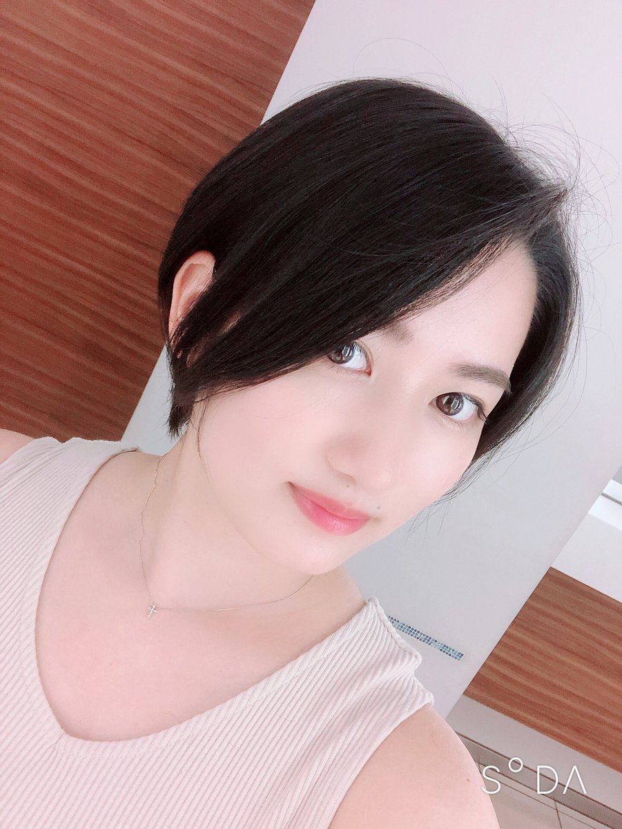 西平風香 Ar Twitter ショートカットにしました ばっさり 伸ばすつもりだったけど ショートにしたくなった 笑 いつものwarmで店長さんにカットしていただきました ありがとうございます 西平風香 Ar Twitter ショートカットにしました ばっさり 伸ばすつもりだったけど ショートにしたくなった 笑 いつものwarmで店長さんにカットしていただきました ありがとうございます