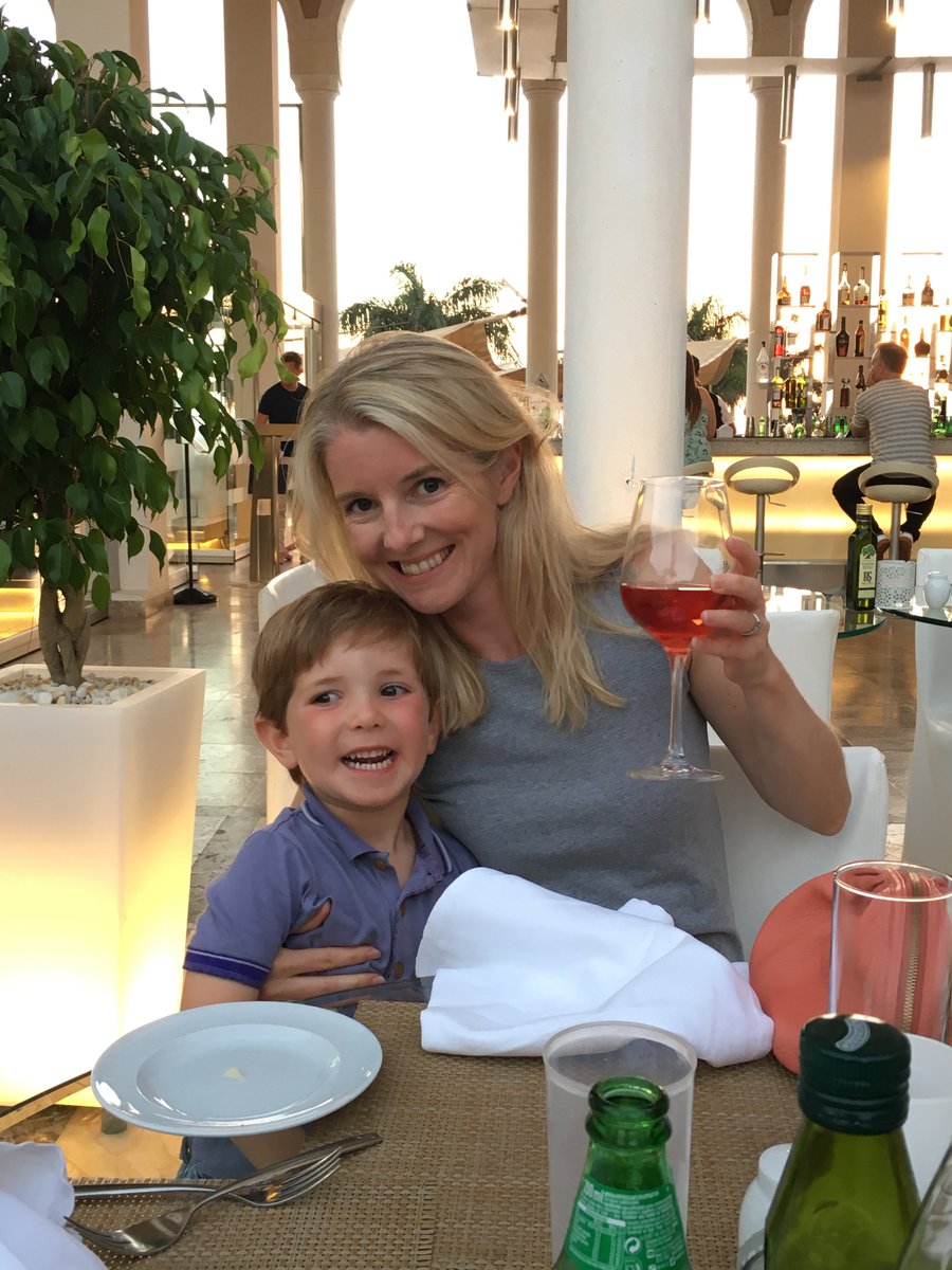 1DeniseMarshall's tweet photo. Dreary mornings like this make me feel so grateful for holidays with my monkeys. Only 11 months to go! #ultimatefamilyjob #jetsetkids https://t.co/OctS6p8wwz