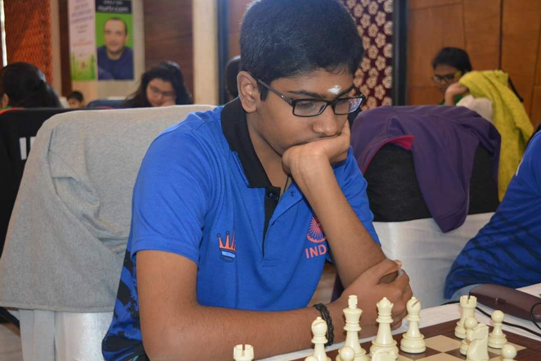 ChessbaseIndia's tweet photo. Top seed Vantika Agrawal makes a strong comeback and wrests sole lead in the under-20 girls category of the ongoing Western Asian Youth and Junior Championships.
Details: https://t.co/lhf3k1SuzL
Photo: Gopakumar Sudhakaran
#chess #ChessBaseIndia #westernasian #NewDelhi https://t.co/8pqFpSI6GG