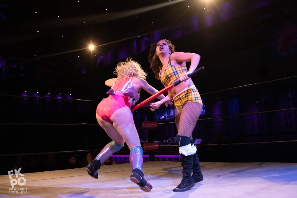 FrankieKurtz_'s tweet photo. @kaseycatal is bringing the violence to @EmpowerWrestle 

#kendostick #sneekattack https://t.co/XwYLmAKnJW