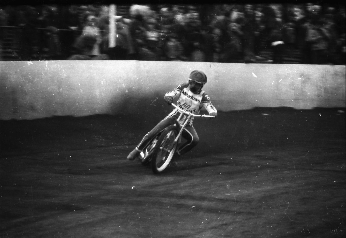 mikebradio's tweet photo. Some more #Scottish #speedway nostalgia and a few pics from Love Street paisley. Ivan Mauger was in town for some exhibition races but who are the other riders?
@UprightSpeedway @Speedway_Photos @retrospeedway
#classicspeedway #uprightspeedway https://t.co/01JdOLeuPA