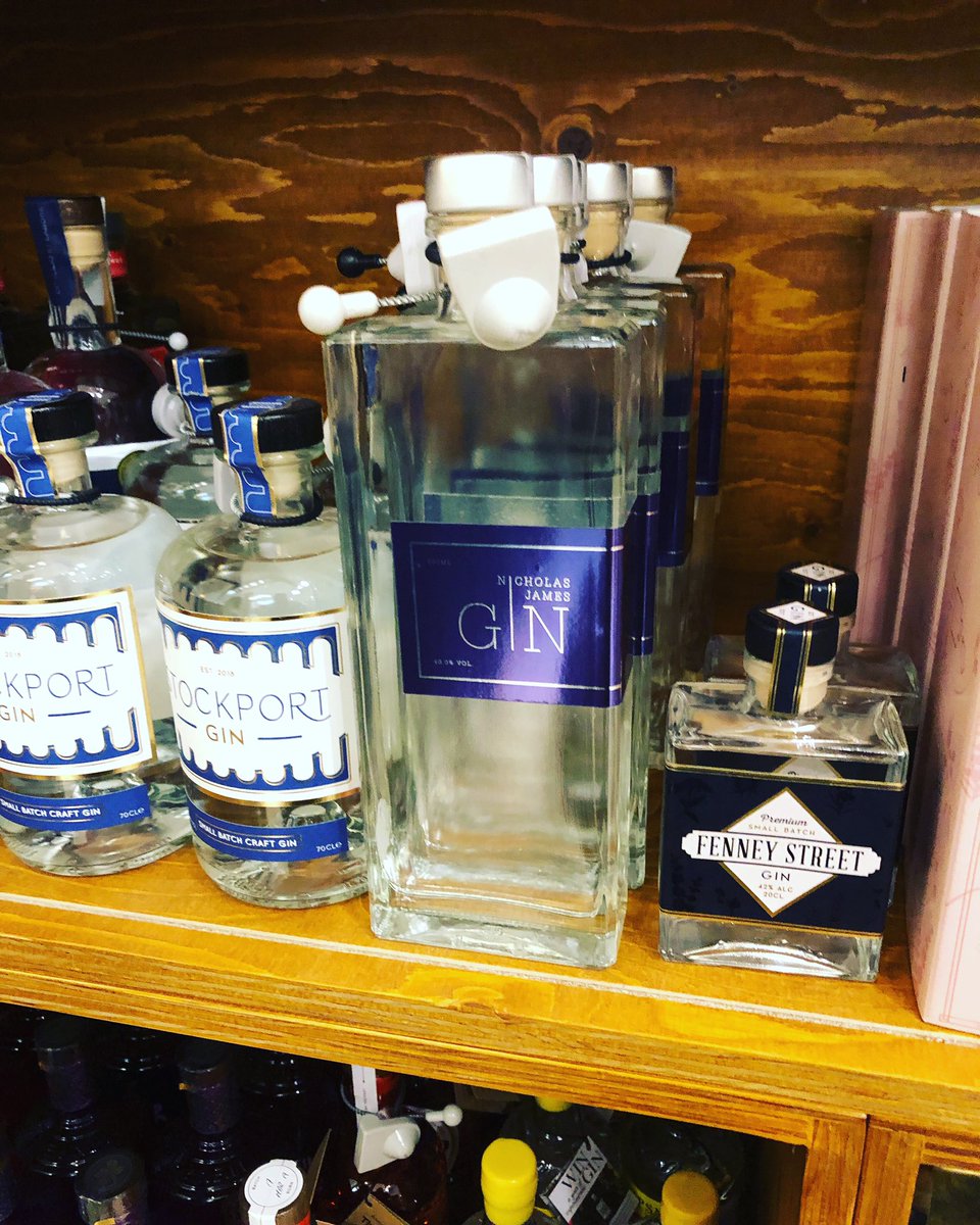 Seeing your brothers #gin in #Selfridges 💛💜🥰 
@nickjamesgin 
@Selfridges 
@mccance53 
#nicholasjamesgin 
#localgin 
#salford #worsley 
#proudsister