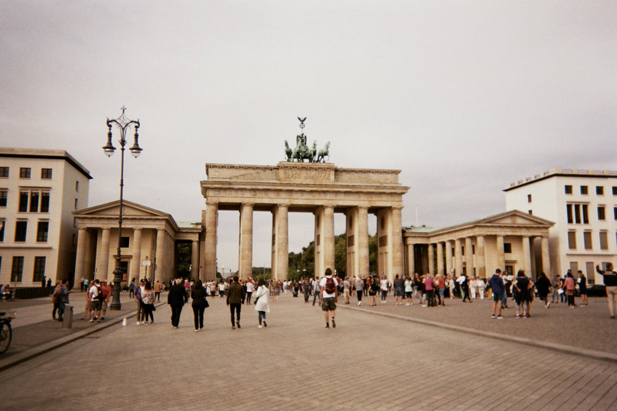 frantasdaddario's tweet image. berlin on film;

// #frantasticmonday
@connorfranta //