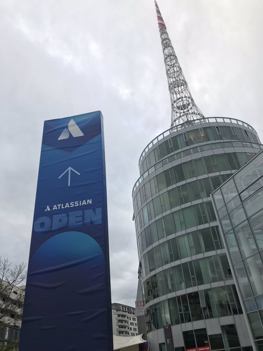 Sean_SF's tweet image. Checked in! It stopped raining. Hope more sunlight afternoon!☺️☺️☺️ #AtlassianOpen Vienna