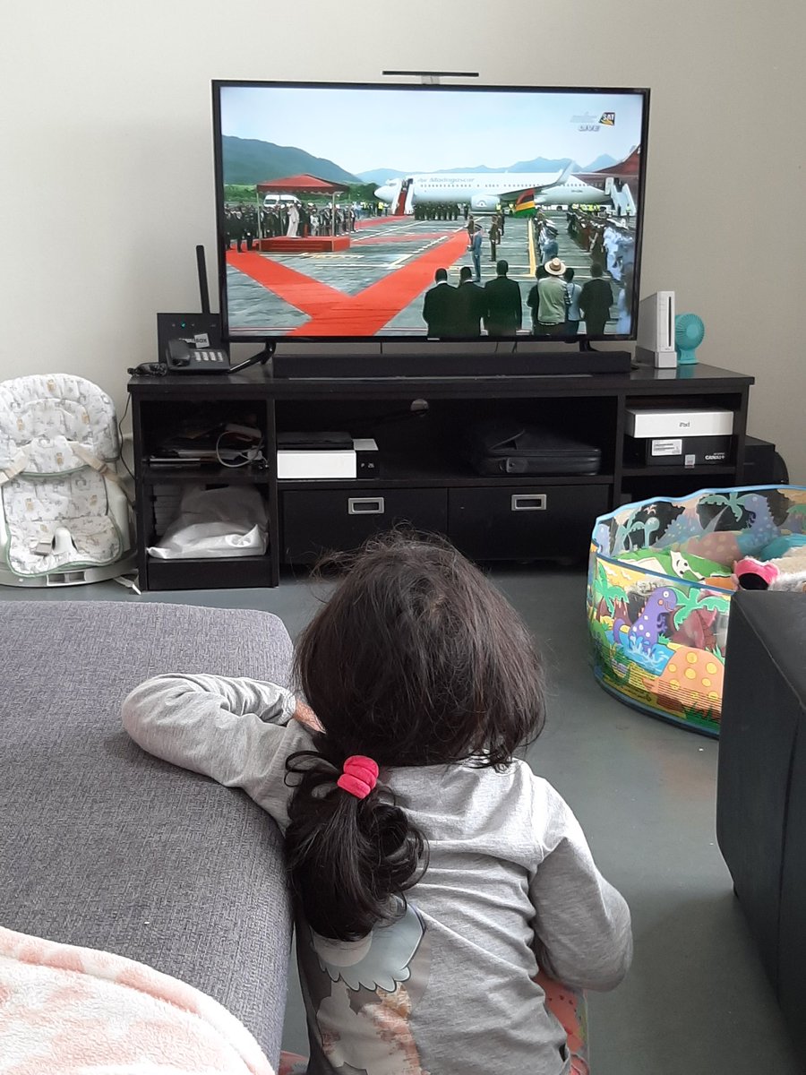 KroZue's tweet photo. A moment to cherish in our lives! #PopeFrancisvisittoMauritius #2ndPopetocometoMauritius #HomeTVwiththeKids https://t.co/owwJVc3sAe