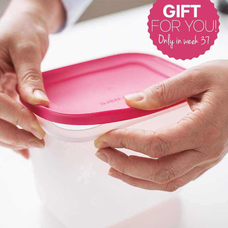 TupperwareN's tweet photo. All guests attending a party in week 37 get the FreezerSmart 1.1 l as a GIFT! π Contact your local Tupperware Consultant on https://t.co/VafOCYb19L to join a party today β€οΈ #freezersmart #giftforyou #onlyinweek37 #freezer #tupperware #tupperwarenordic #joinaparty https://t.co/eyyLJny6yy