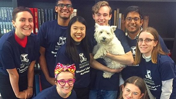 unilibrary's tweet photo. #unimelb students WE ARE RECRUITING! Ever wanted to become a Student Library Assistant? Act fast, as applications close *very* soon ⏳⌛️ See https://t.co/tQZ38PZk3a for details. #wearehiring #studentlibraryassistant #closingsoon #uomlibrary #unilibrary #getthatbread https://t.co/9nBkYZ7f1l