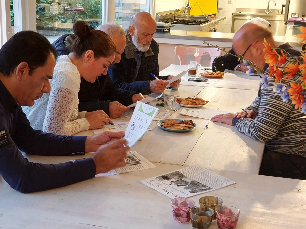 OpenMindTiel's tweet photo. De tweede #praattafel door @OpenMindTiel
We hebben een super dag gehad, met een nieuwe tips om energie te besparen. Bedankt #Stijn_Wagenaar @gemTiel
Tot volgende maand met een nieuwe praattafel.
@MozaiekW @OtriAya @AjoumNour https://t.co/ase6THB6am