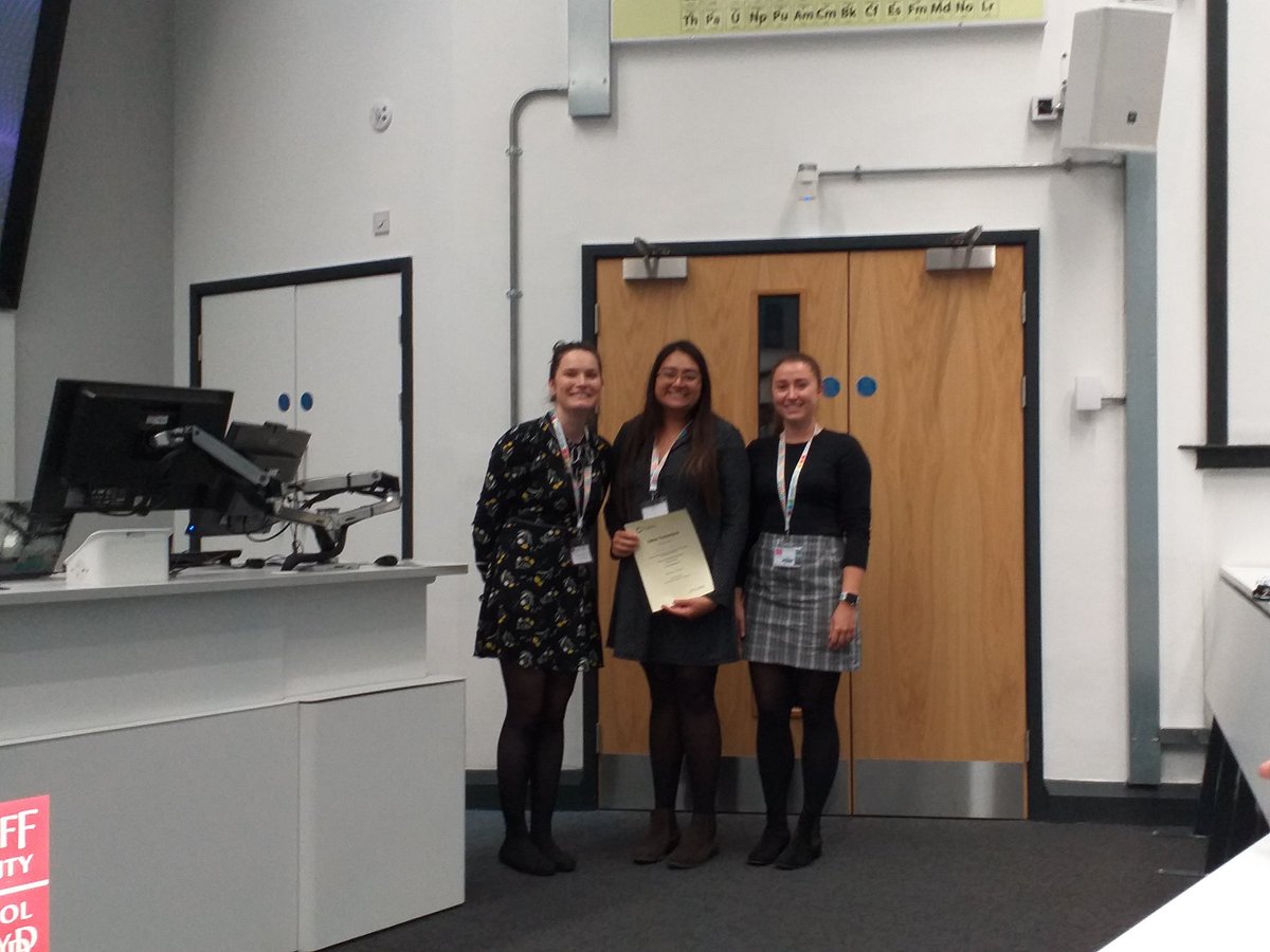 DYME2019's tweet photo. Congratulations to our #DYME2019 prize winners sponsored by @RoySocChem @DaltonTrans 🏅🏆 Oral prizes: Francis Lam and Sanita Tailor
Poster prizes: @koriandrea and Timothy Boyd https://t.co/YBo7QxQT6m