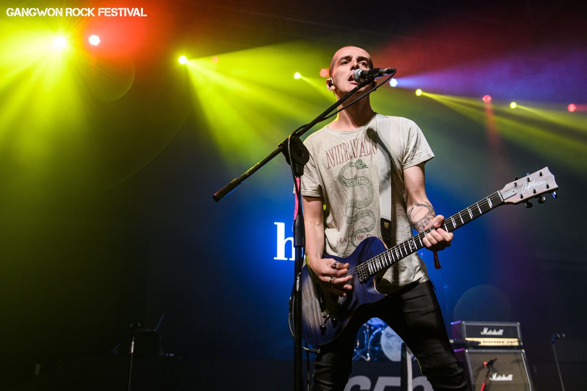 <GANGWON ROCK FESTIVAL 2019>
⠀
Deaf Havana
08.18.SUN / SEORAK STAGE
⠀
-
SET LIST
⠀
01. intro
02. boston square
03. fever
04. hell
05. holy
06. cassiopeia
07. Sing a Song and Dance
08. mildred
09. trigger
10. worship
11. sinner

더보기 > hoy.kr/qczue